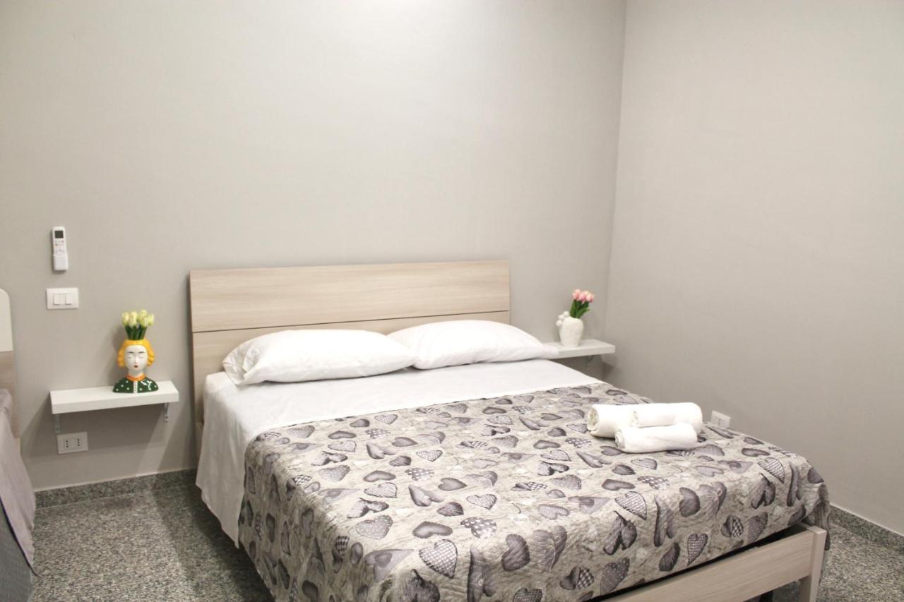 Bed and Breakfast Charm Airport à Reggio de Calabre Extérieur photo