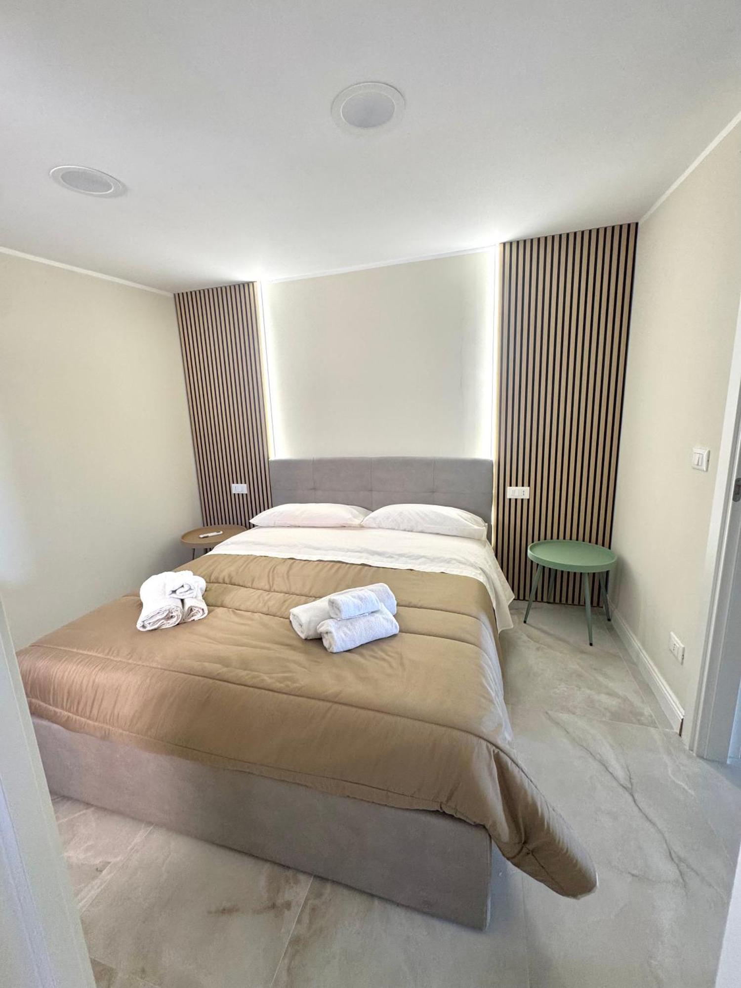Bed and Breakfast Charm Airport à Reggio de Calabre Extérieur photo