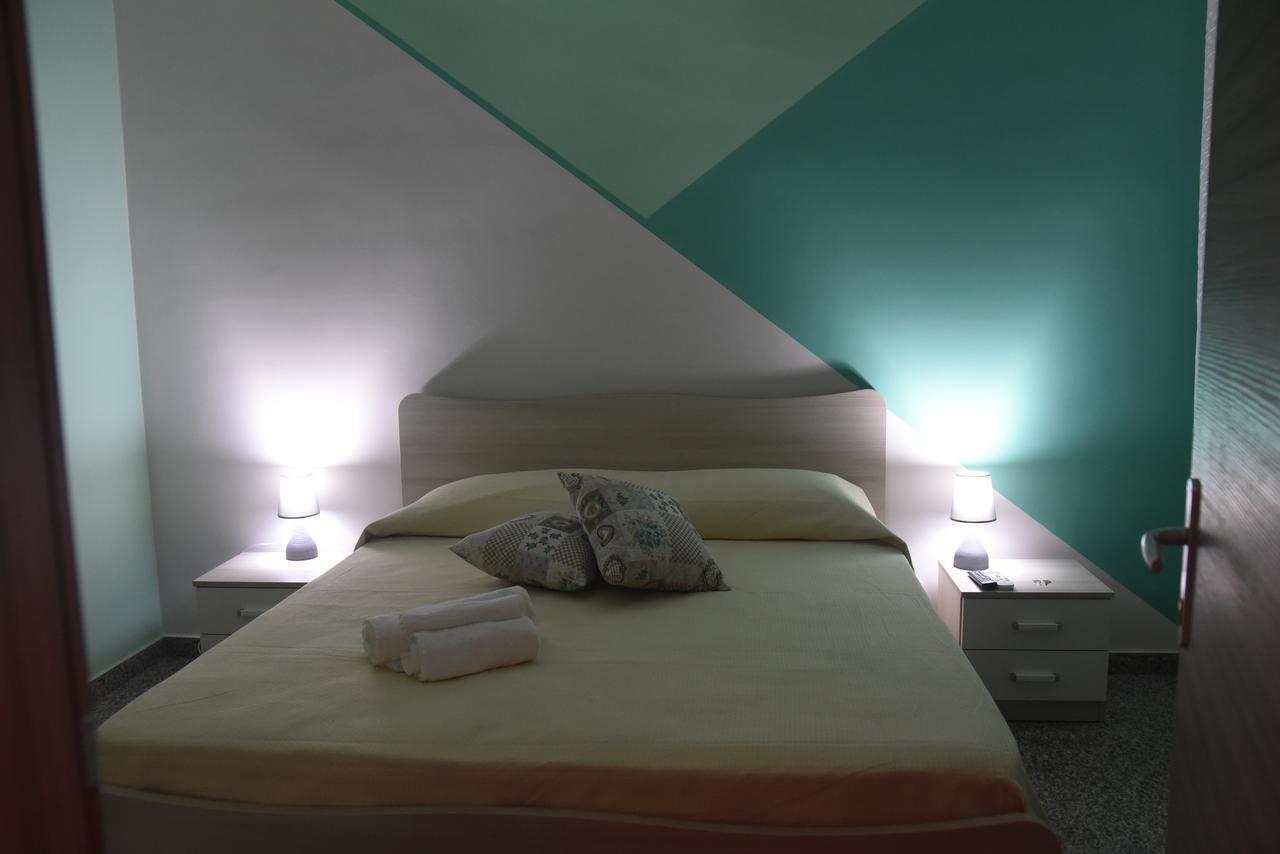 Bed and Breakfast Charm Airport à Reggio de Calabre Extérieur photo