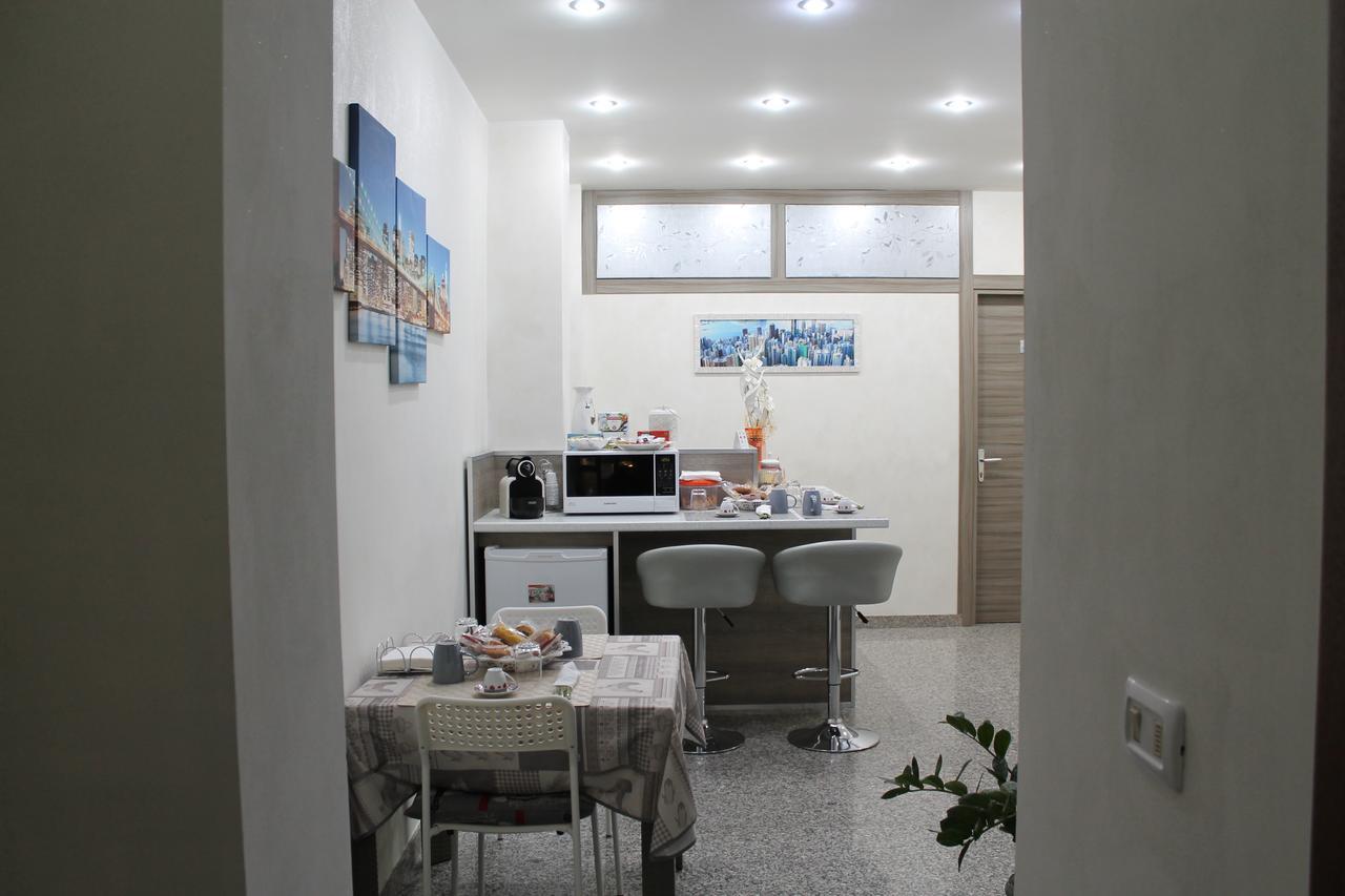 Bed and Breakfast Charm Airport à Reggio de Calabre Extérieur photo