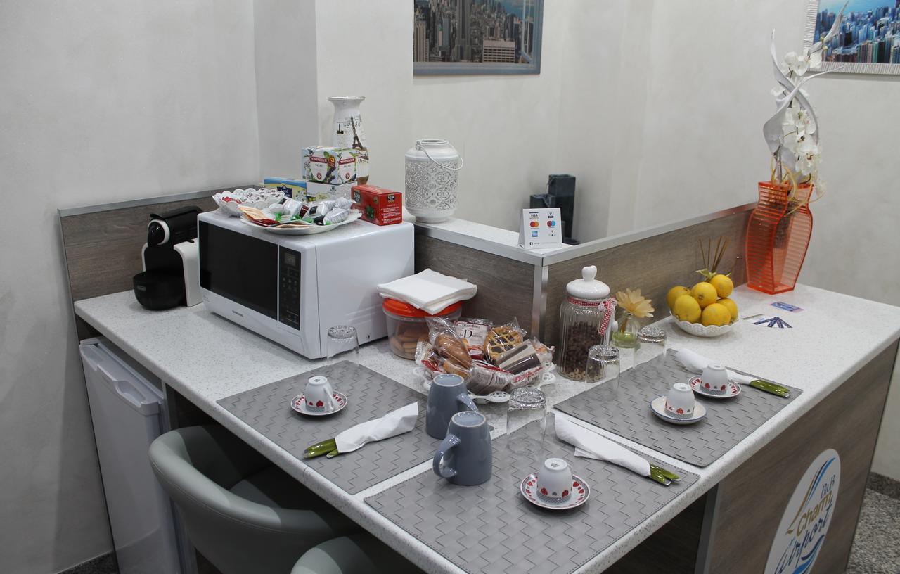 Bed and Breakfast Charm Airport à Reggio de Calabre Extérieur photo