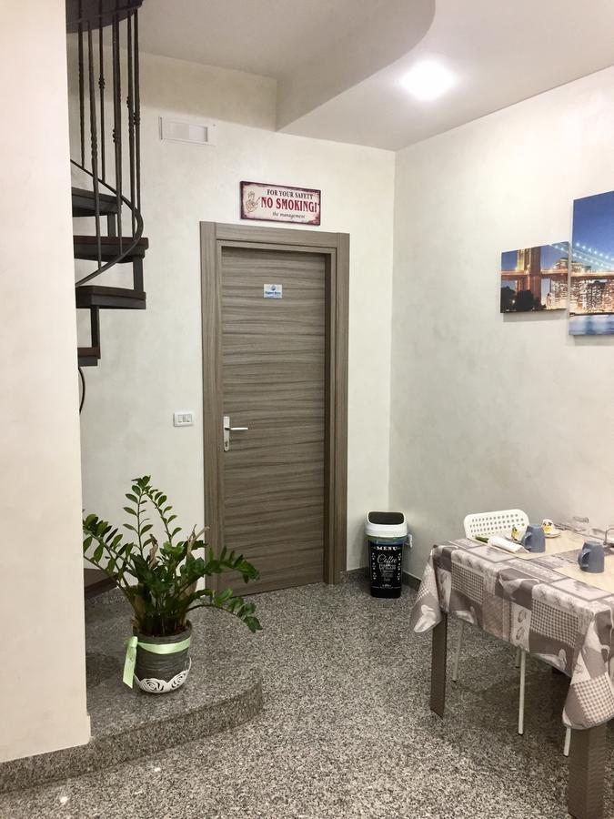Bed and Breakfast Charm Airport à Reggio de Calabre Extérieur photo